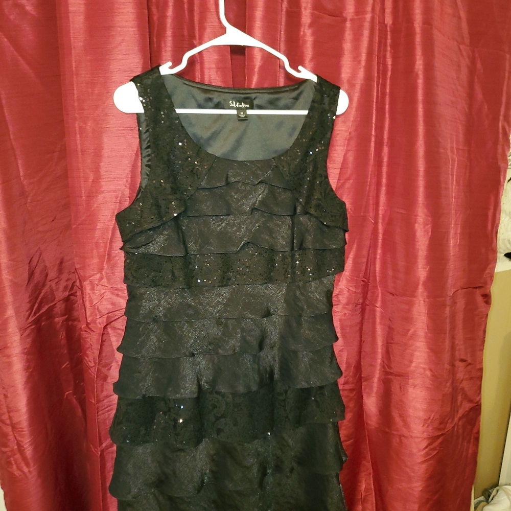 Black cocktail dress 14